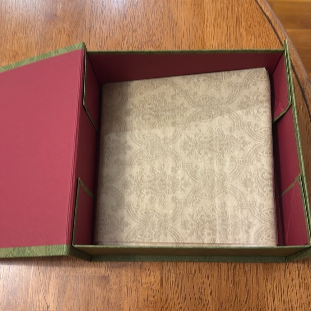 Gucci Gift Boxes - image 3